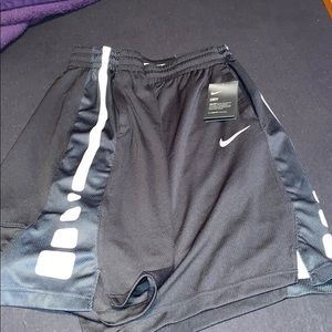 NIKE ELITE SHORTS